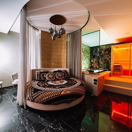קורליאונה Versace Luxury Room מראה חיצוני תמונה