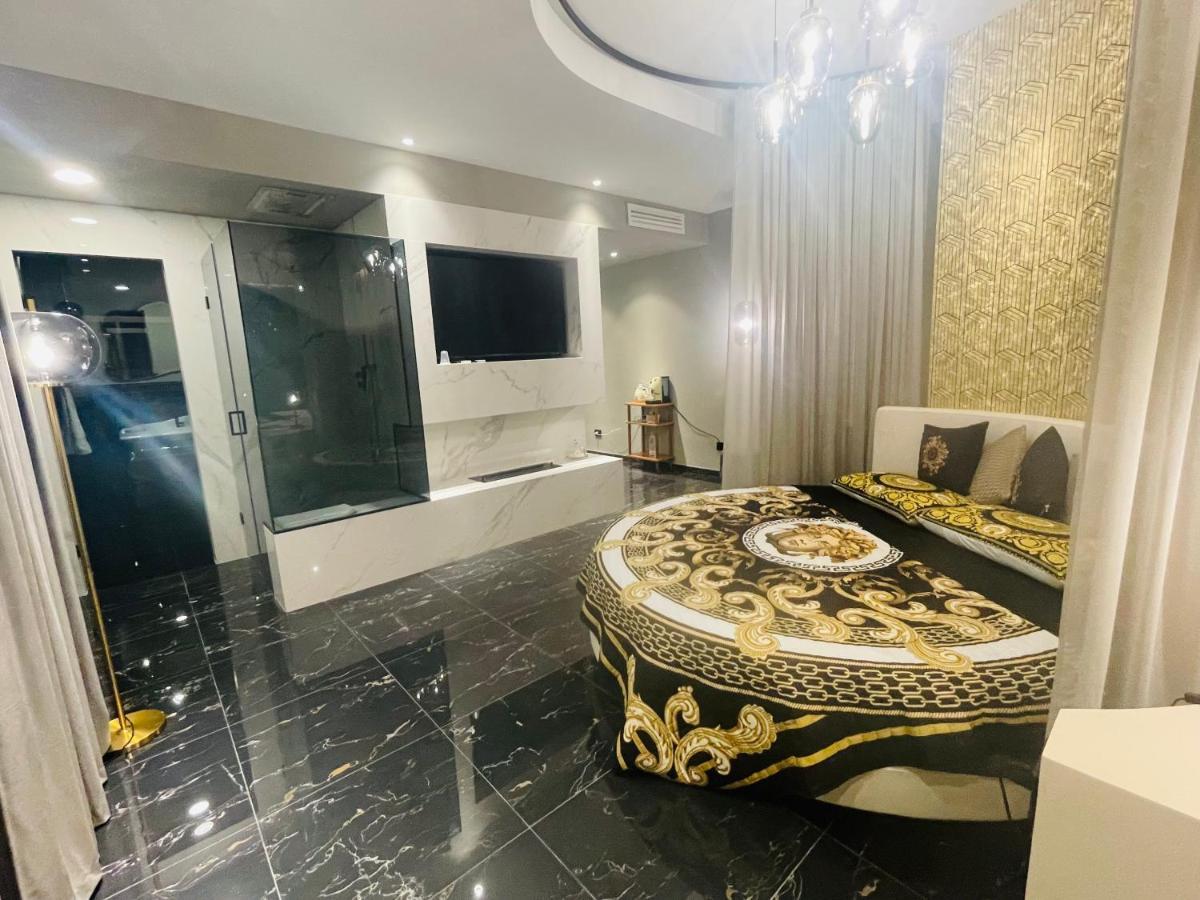 קורליאונה Versace Luxury Room מראה חיצוני תמונה