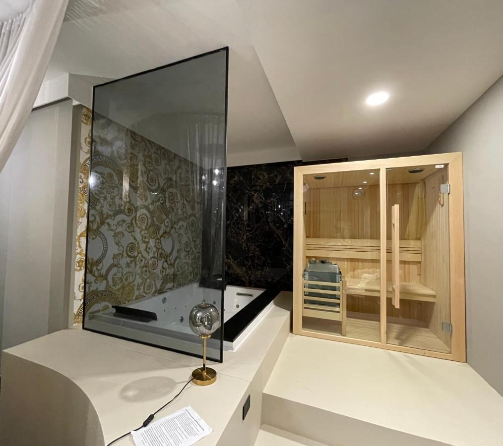 קורליאונה Versace Luxury Room מראה חיצוני תמונה