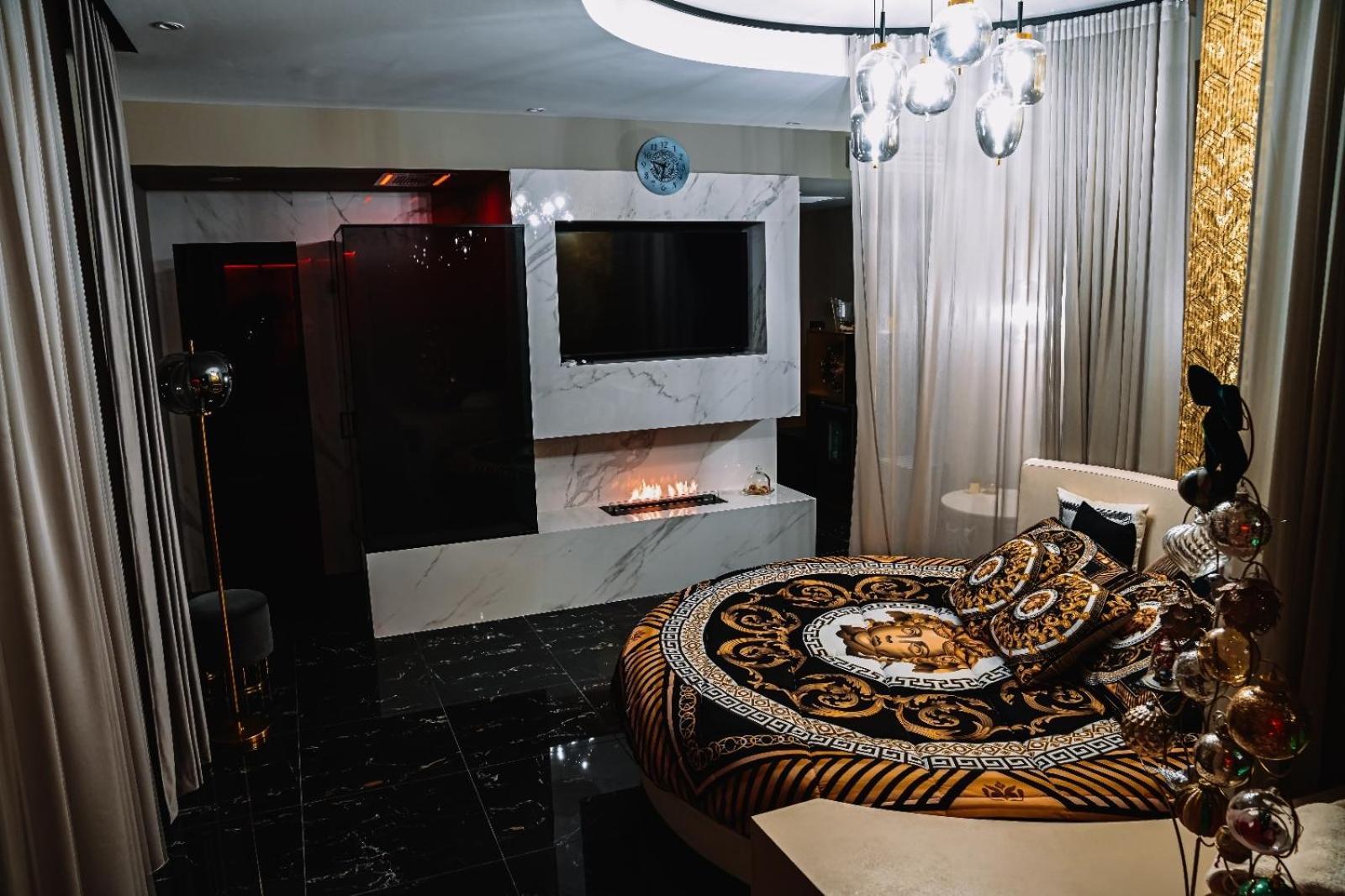 קורליאונה Versace Luxury Room מראה חיצוני תמונה